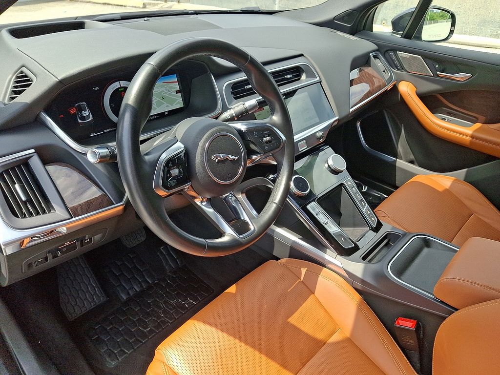 Thumbnail: 2020 Jaguar I-Pace - 4