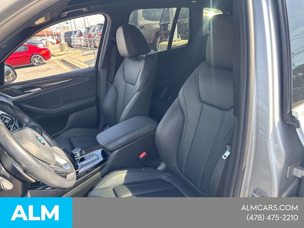 Used 2020 Silver BMW sDrive30i image 21