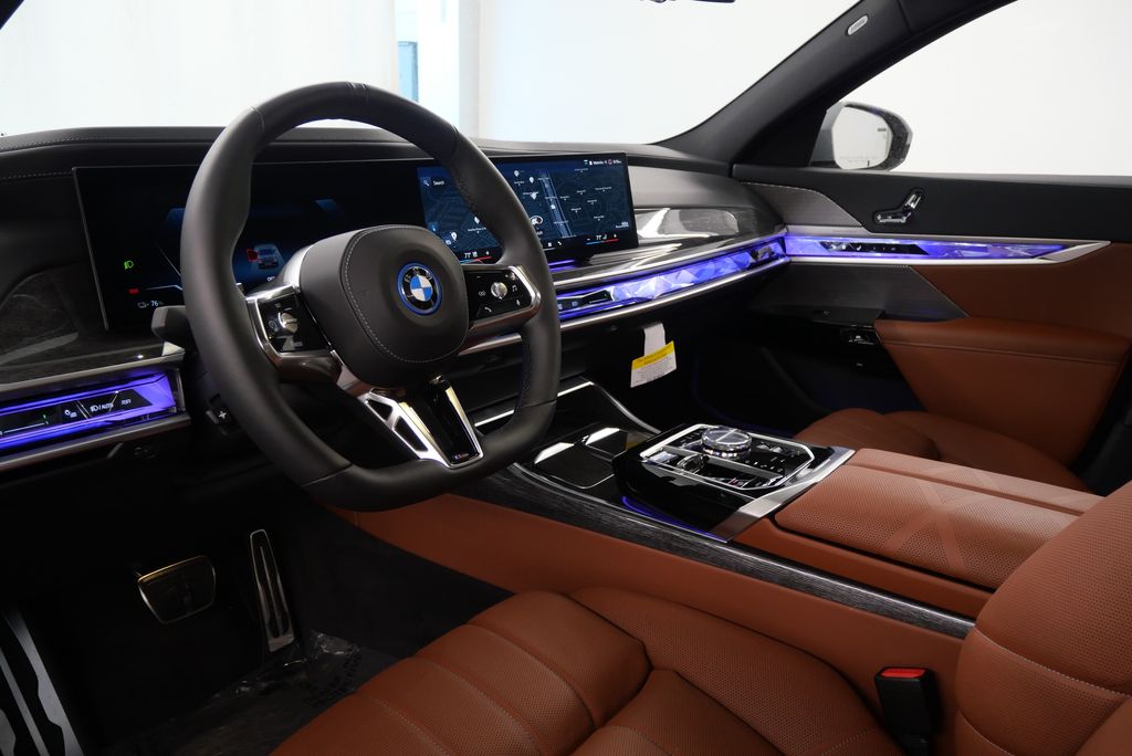 2024 BMW i7 xDrive60 14