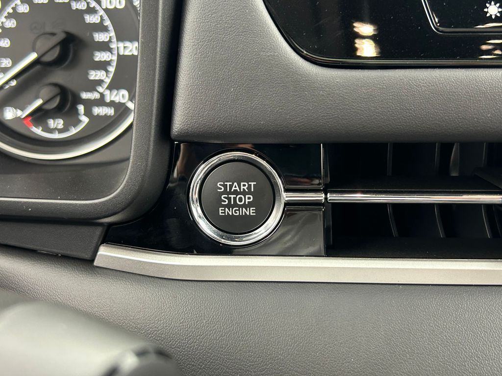 New 2026 White Mitsubishi Trail Edition image 19