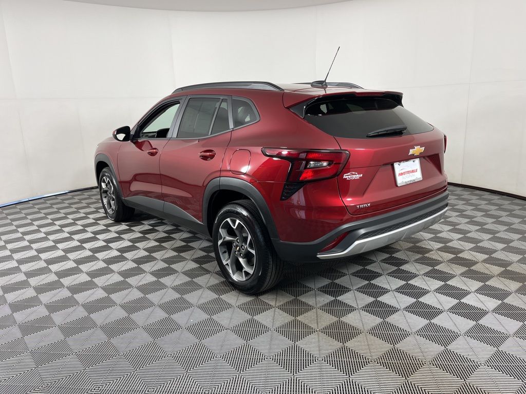 2024 Chevrolet Trax LT 12
