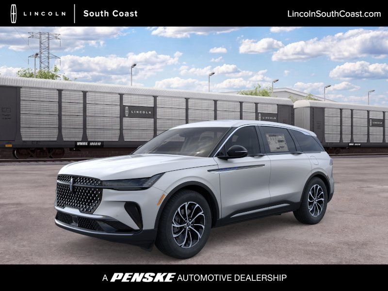 Silver Radiance Metallic Clearcoat 2026 Lincoln Nautilus SUV / Crossover All-Wheel Drive Continuously Variable Transmission