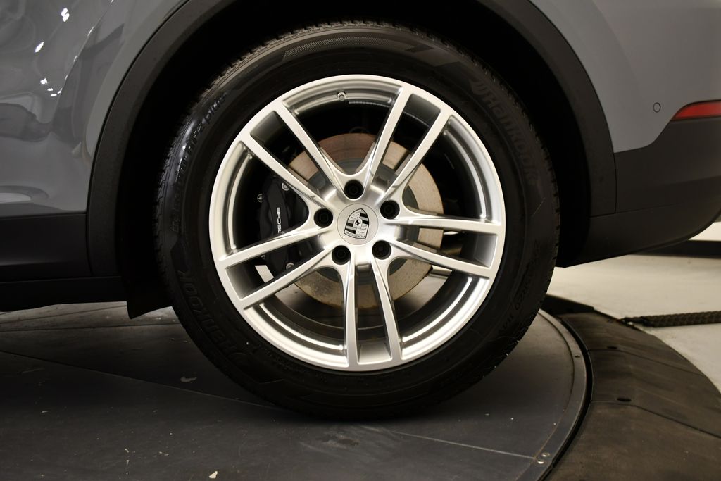 Thumbnail: 2026 Porsche  - 17