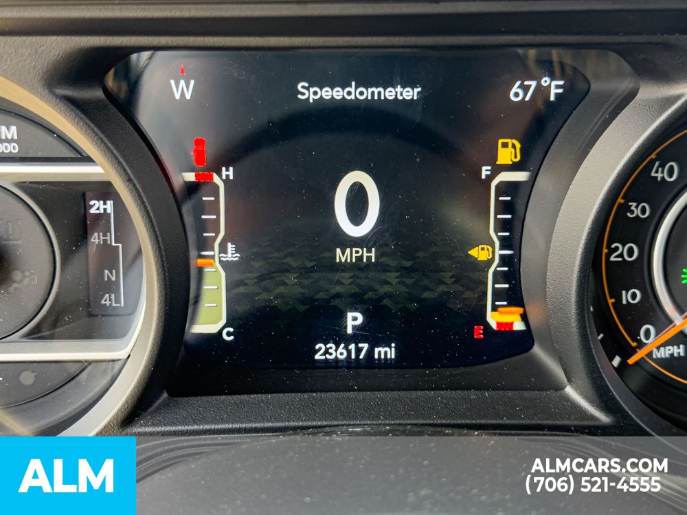Used 2024 Silver Jeep Sahara image 32