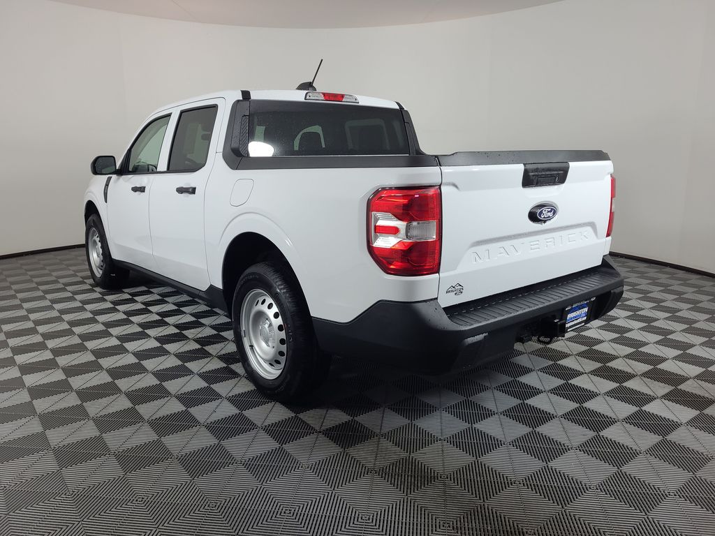 View vehicle photo 5