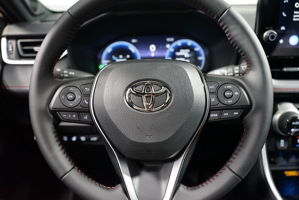 Thumbnail: 2025 Toyota RAV4 - 12
