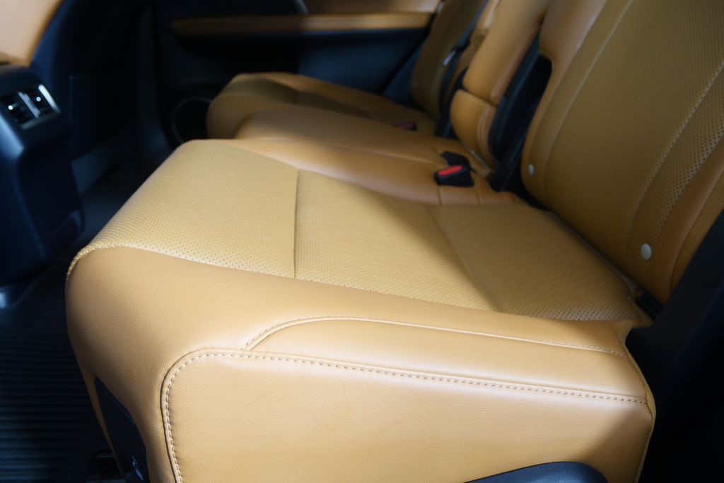 Thumbnail: 2022 Lexus RX - 15