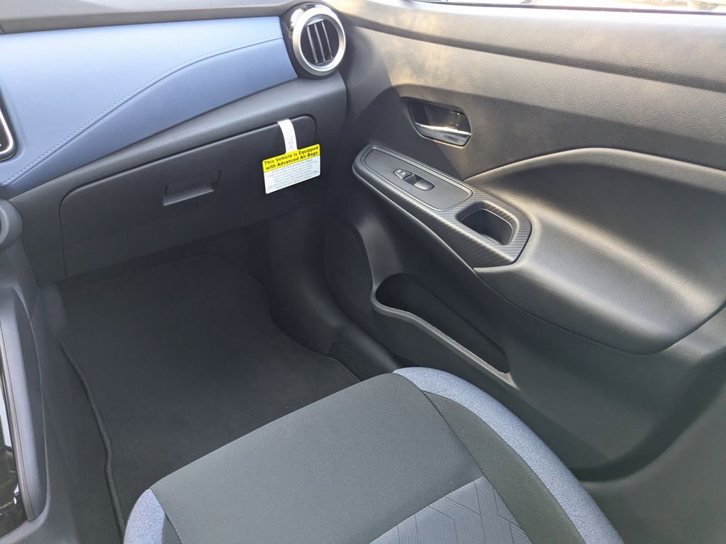 New 2025 Nissan Versa Sedan