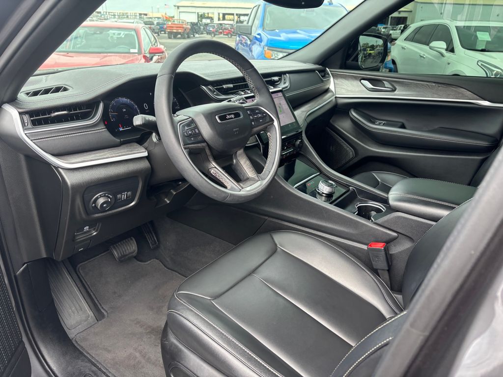 Used Car 2024 Jeep Grand Cherokee L  Limited For Sale Under $35,000 In Austin, Texas