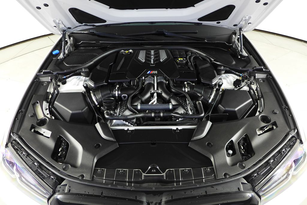 2022 BMW M5 Base 7