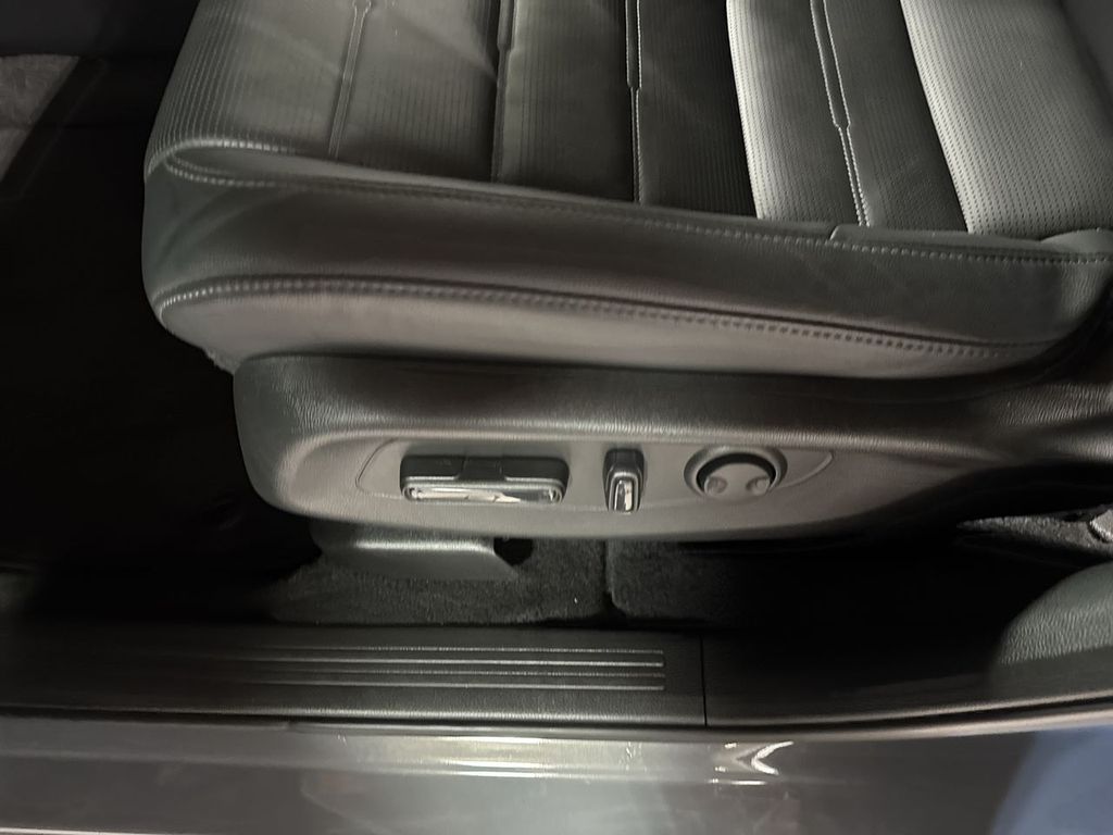 used 2023 Honda CR-V car, priced at $33,731