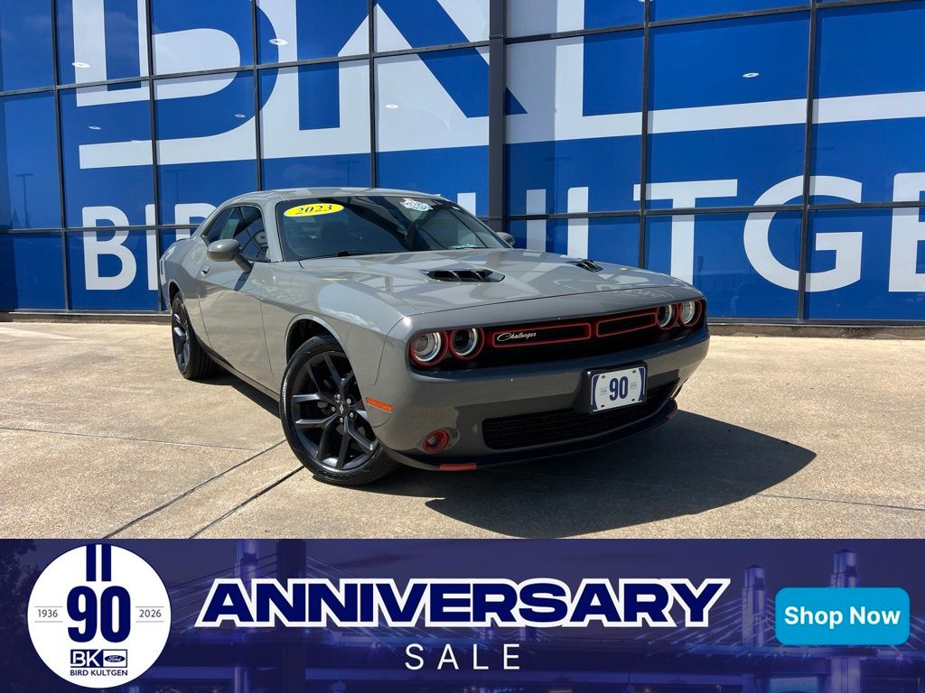  2023 Dodge Challenger SXT RWD   