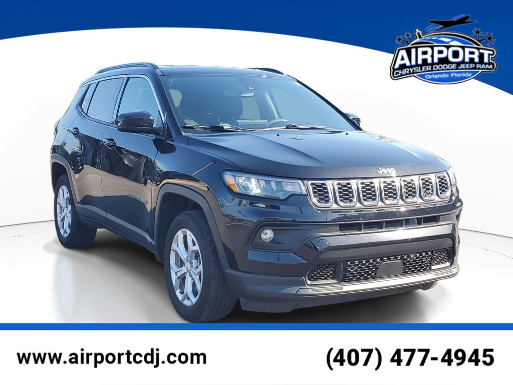 Diamond Black Crystal Pearlcoat 2024 Jeep Compass Latitude 4WD SUV / Crossover Four-Wheel Drive 8-Speed Automatic