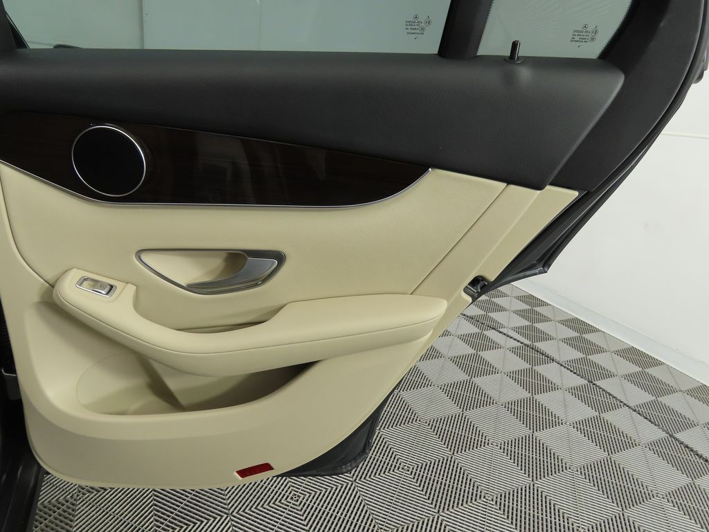 Thumbnail: 2019 Mercedes-Benz GLC - 27