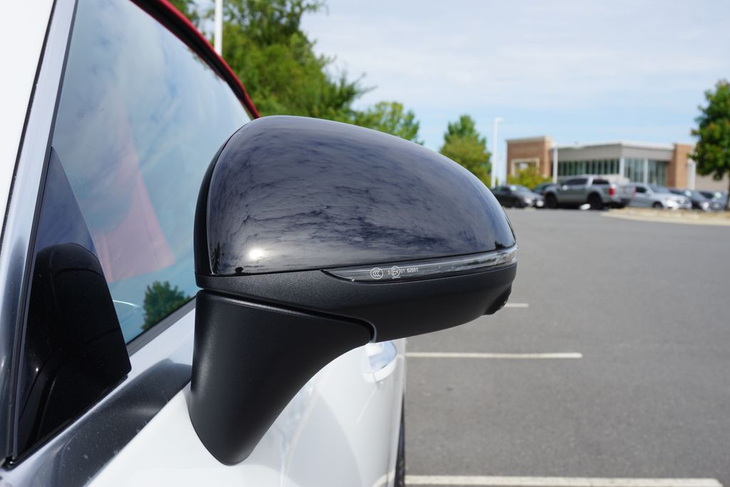 Thumbnail: 2026 Mercedes-Benz CLE - 15