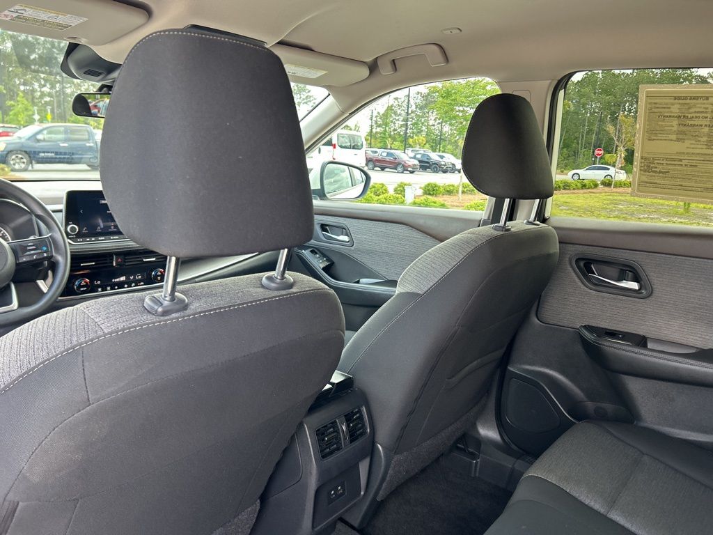 2023 Pearl White Tricoat Nissan Rogue SV FWD SUV
