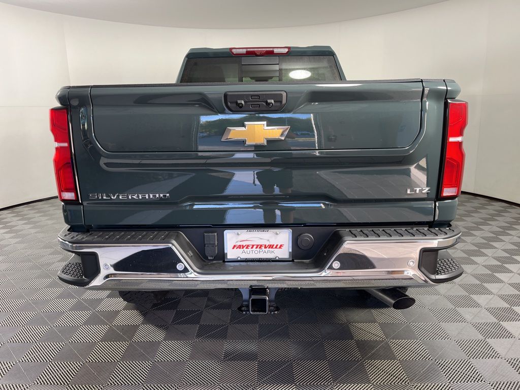 2025 Chevrolet Silverado 2500 LTZ 12