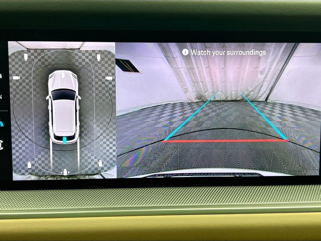 Thumbnail: 2026 Porsche Cayenne - 18