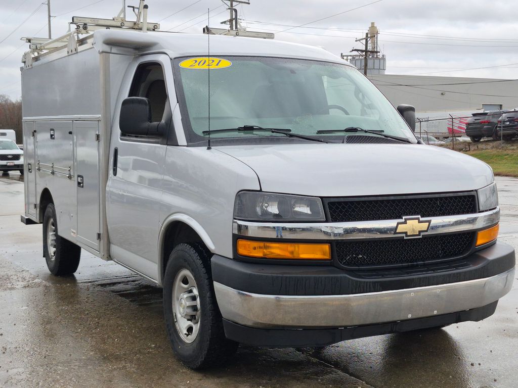 2021 Chevrolet Express Chassis 3500 139 Cutaway RWD