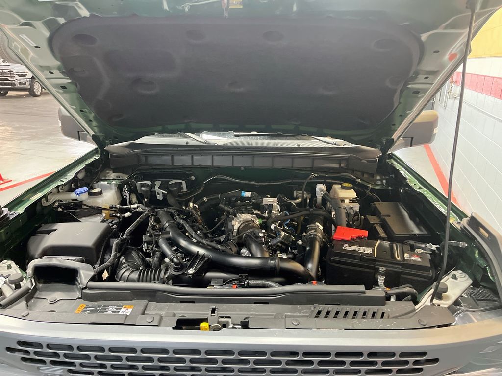 Used 2024 Green Metallic Ford Wildtrak image 30