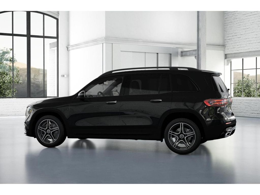 2025 Mercedes-Benz GLB 250 32