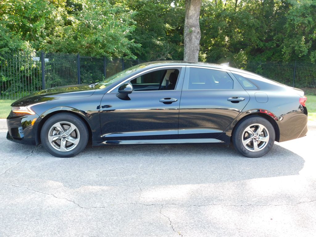 Thumbnail: 2021 Kia K5 - 2