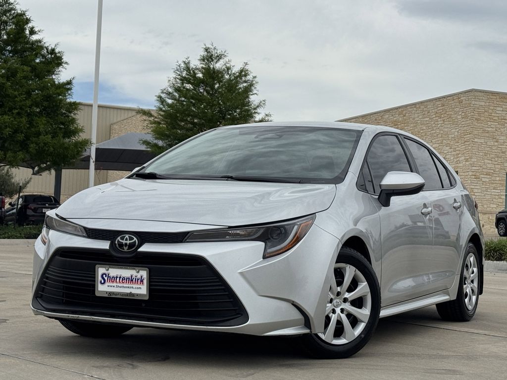 Used 2024 Toyota Corolla LE with VIN 5YFB4MDEXRP188376 for sale in Hudson Oaks, TX