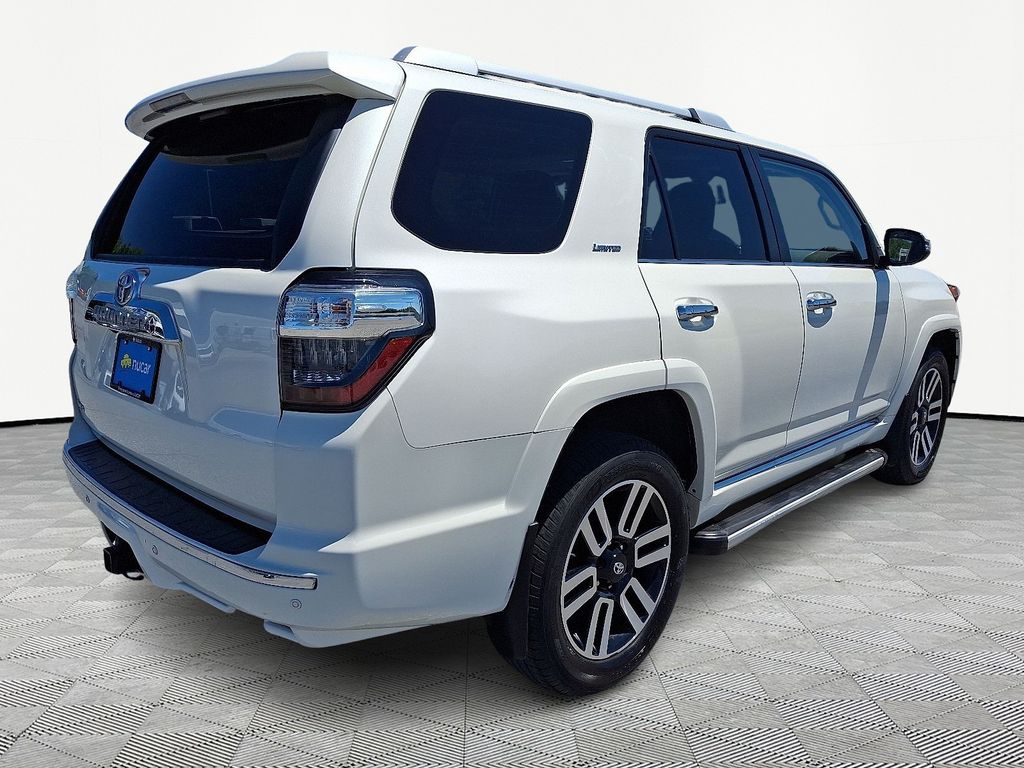 2018 Toyota 4Runner — photo 7
