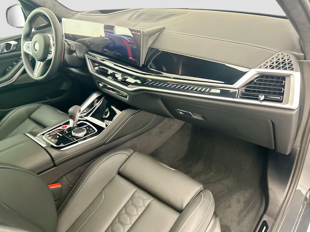 Thumbnail: 2026 BMW X5 - 16