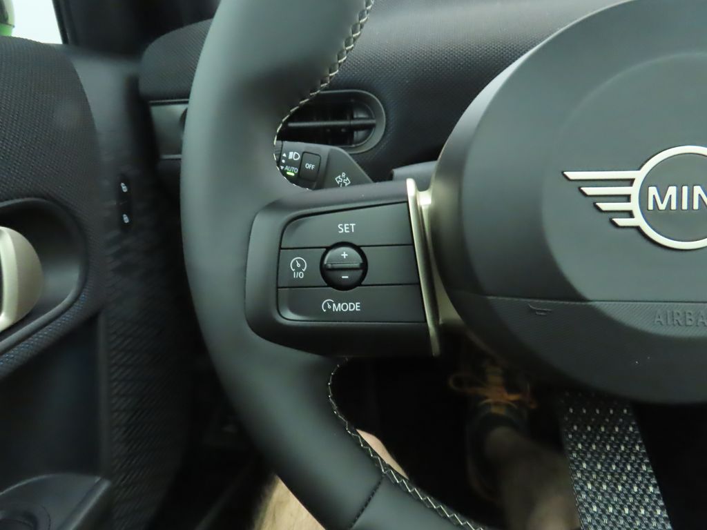 2025 MINI Cooper S 12