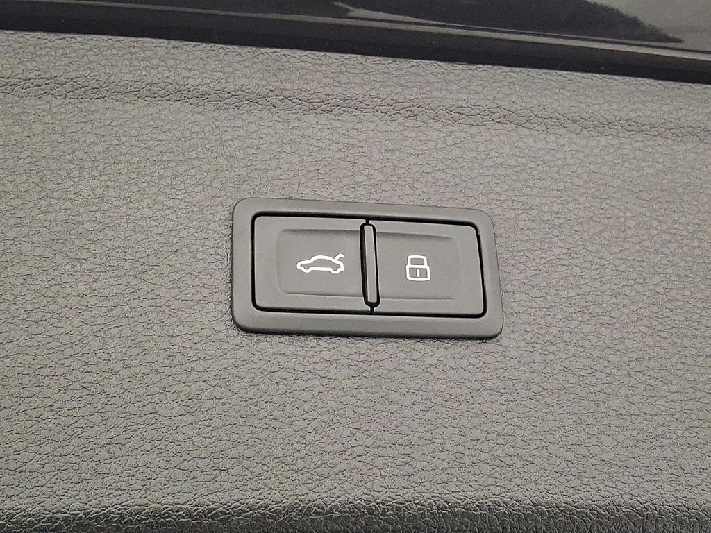 Thumbnail: 2023 Audi Q5 - 28