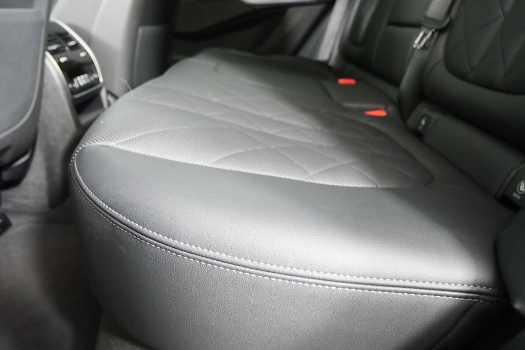 Thumbnail: 2025 BMW X5 - 15