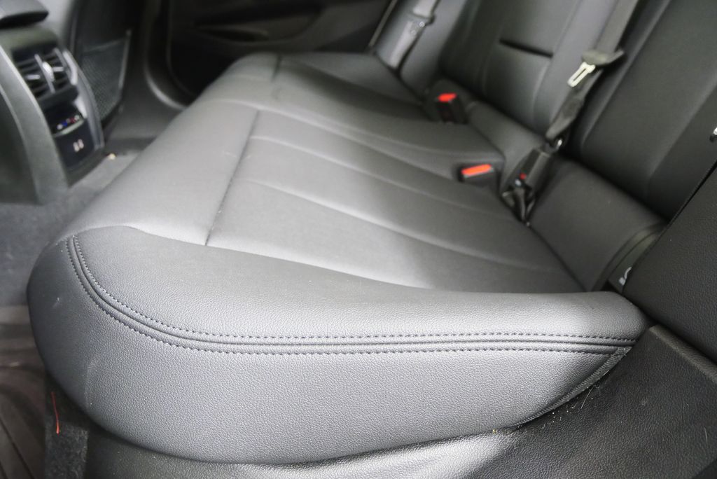 Thumbnail: 2021 BMW 3 Series - 15