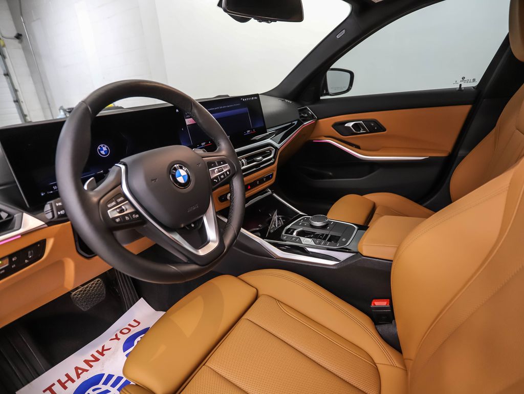 Thumbnail: 2024 BMW 3 Series - 10