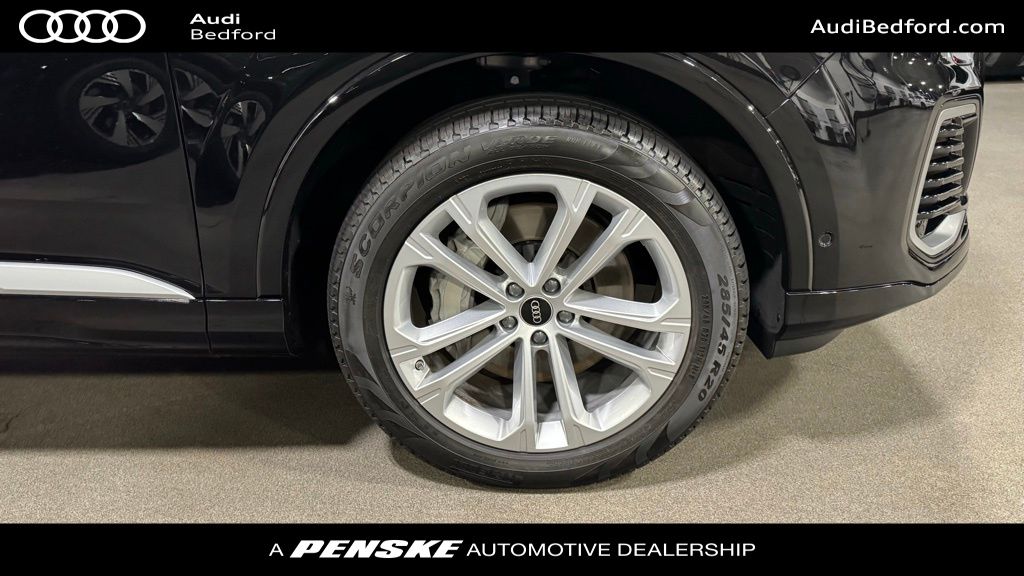 Thumbnail: 2025 Audi Q7 - 9