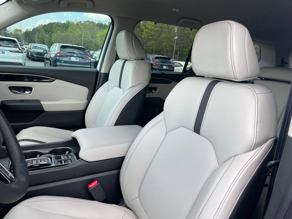 Thumbnail: 2026 Honda Pilot - 26