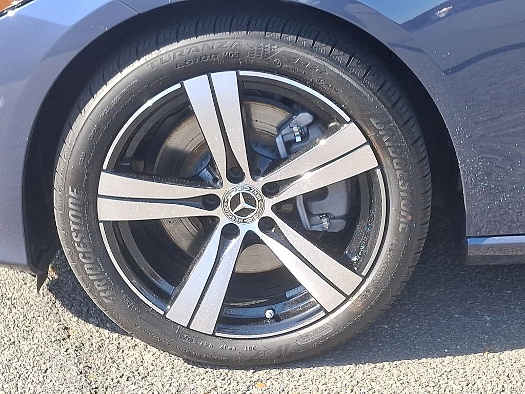 2025 Mercedes-Benz C-Class C 300 8