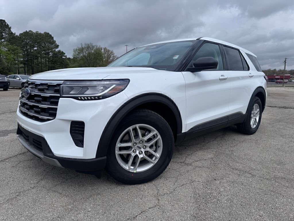 White 2026 Ford Explorer Active RWD SUV / Crossover Rear-Wheel Drive Automatic