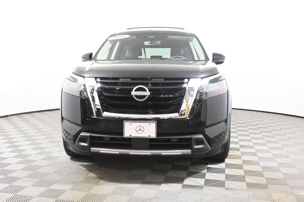Thumbnail: 2025 Nissan Pathfinder - 10