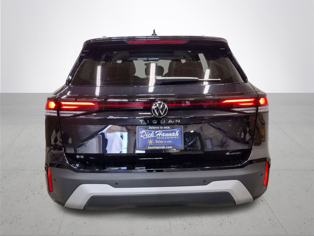 2025 Volkswagen Tiguan 2.0T SE