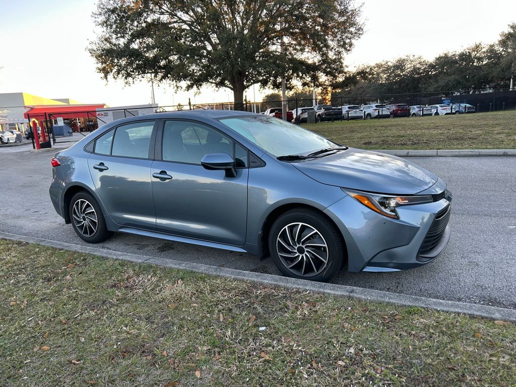 Thumbnail: 2025 Toyota Corolla - 7