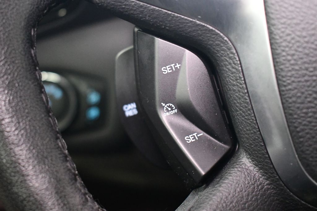 Thumbnail: 2014 Ford Escape - 21