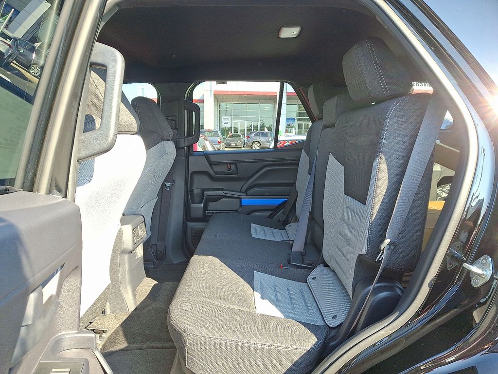 Thumbnail: 2025 Toyota 4Runner - 10