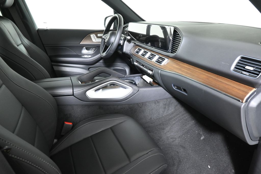Thumbnail: 2026 Mercedes-Benz GLE - 21