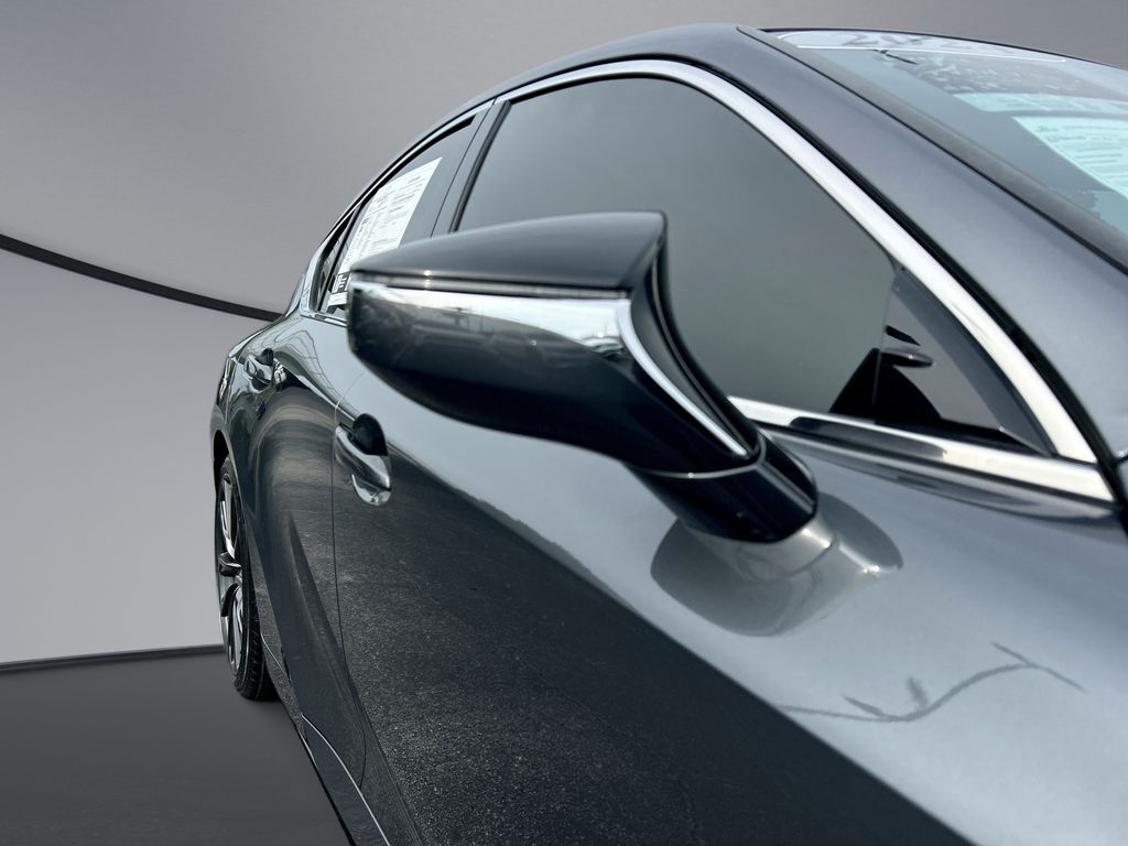 Thumbnail: 2024 Lexus IS - 31