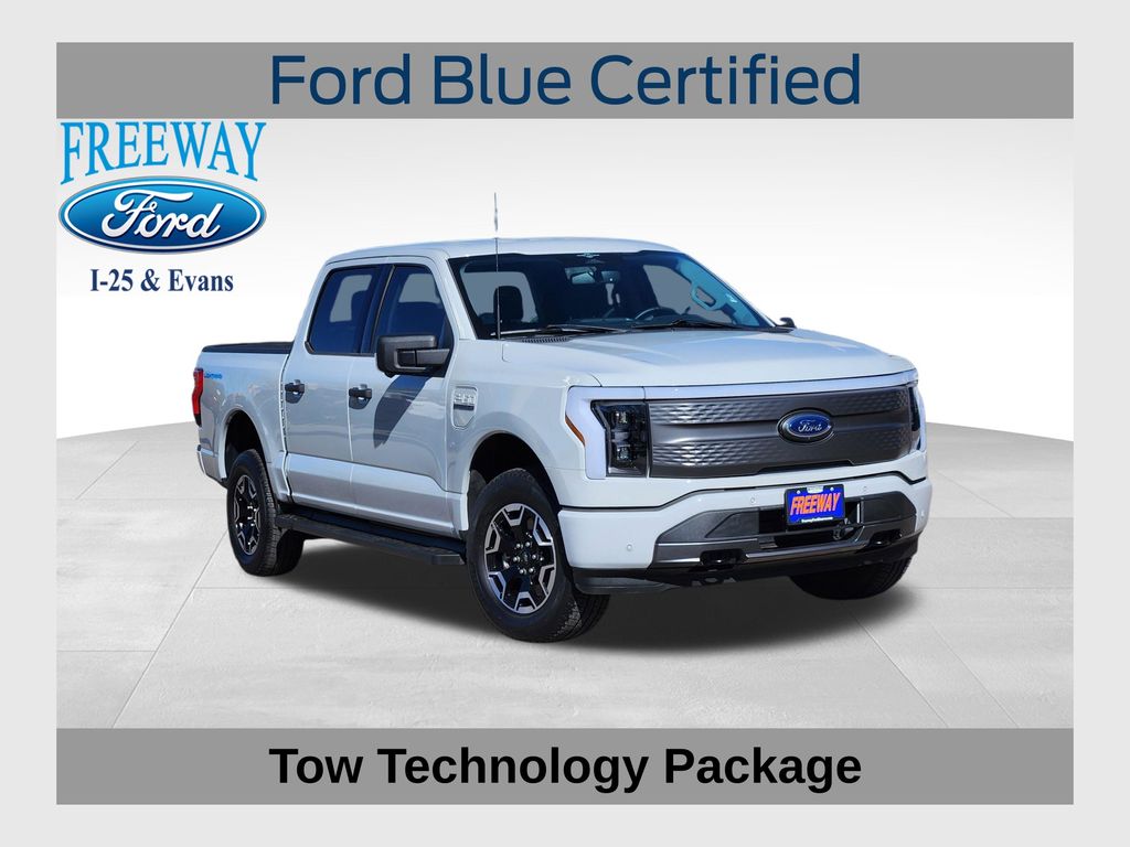 2023 Ford F-150 Lightning XLT SuperCrew AWD