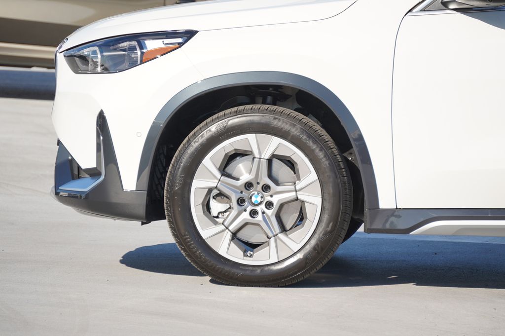 Thumbnail: 2026 BMW X1 - 5