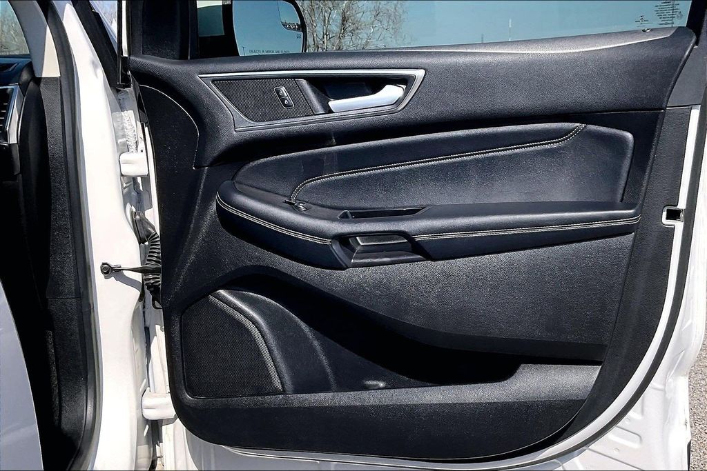 Used 2018 Ford Edge Titanium 4D Sport Utility