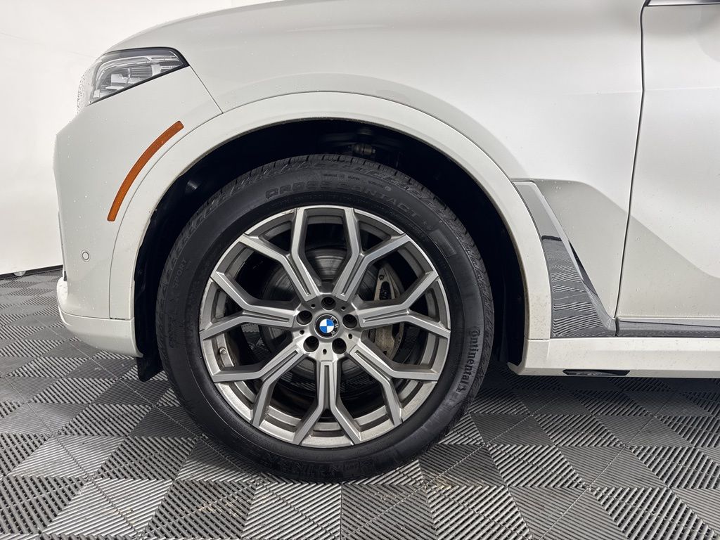 2021 BMW X7 xDrive40i 8