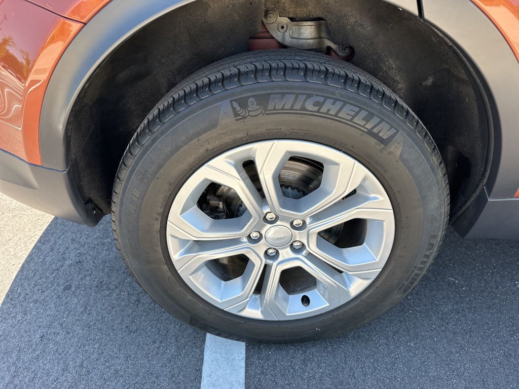 2022 Namib Orange Premium Metallic Land Rover Discovery Sport S 4X4 SUV